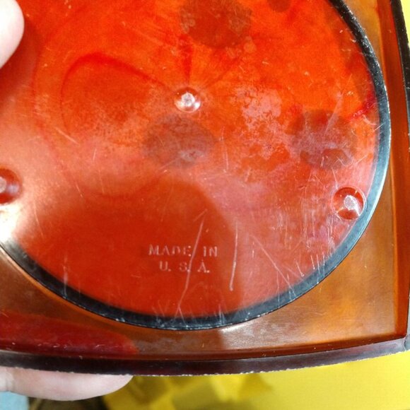 MCM Vintage Coasters set of 8 W/Metal Stand Plastic Amber with Cream Center - Picture 14 of 14